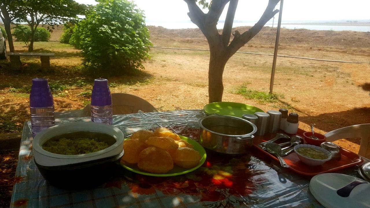Jungle Trailz Kabini Bed & Breakfast Sargur Exterior photo